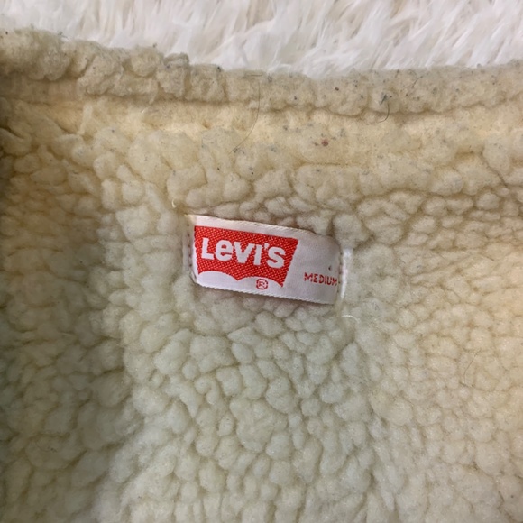 Levi’s Shearling-lined Denim Vest - Picture 6 of 8